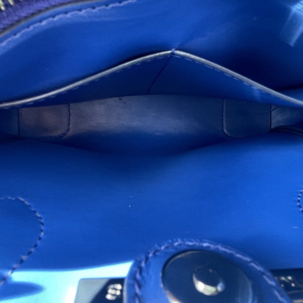 Michael Kors Leather Sapphire Small Mae Messenger Bag - Picture 11 of 12